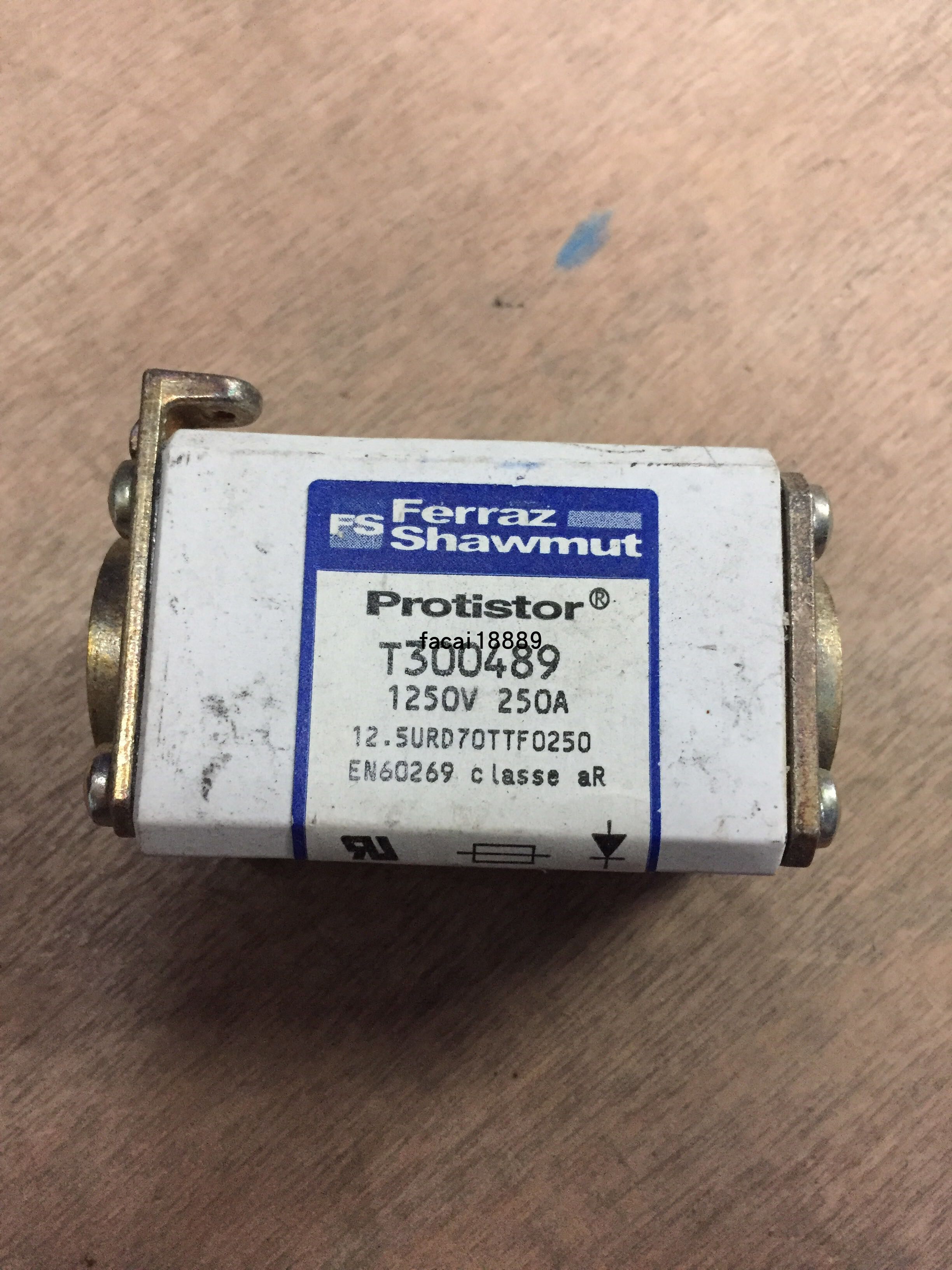 Ferraz fusible PC70UD13C250TF(T300489) PC70UD11C(12C 13C)* EF D1A