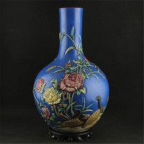 Handmade embossed pastel Reed geese figure celestial bottle 80 s imitation Qing Qianlong ancient porcelain antique ornaments