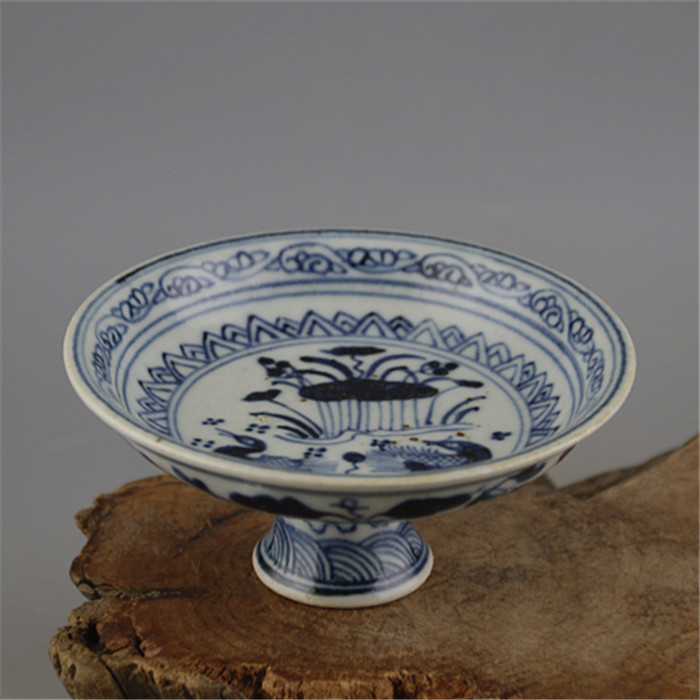 Ming Dynasty Blue Flower Drawing Draw Flavour High-foot Bowl Fruit Disk Made Old Antique Antique Collection