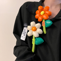 New Spring Summer 3D sunflower fabric flower brooch womens cream flower pin elegant contrast corsage