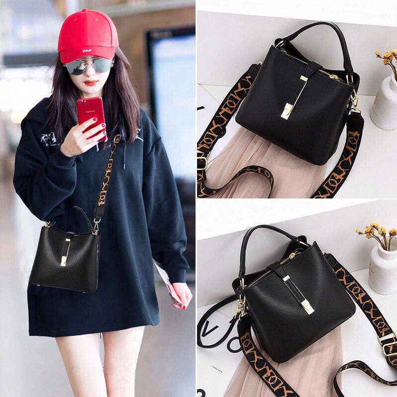 Hong Kong Pack Pack woman 2021 new wave Large capacity handbag 100 lap single shoulder diagonal satchel fashion soft leather bucket bag