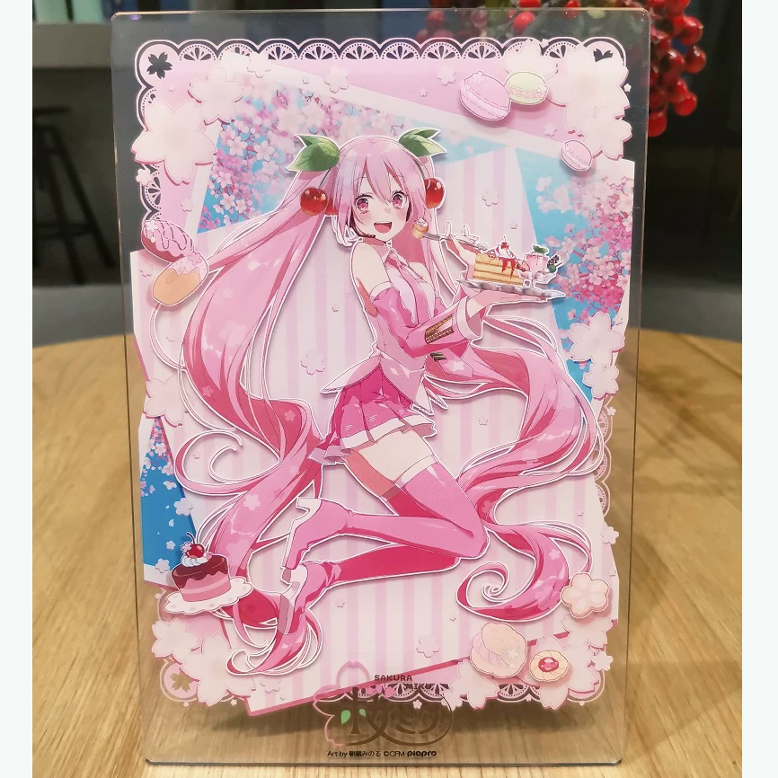 Акриловая карточка (Hatsune Miku Sakura) Vocaloid коллекционная, 6,4×5×2 см, двусторонний рисунок