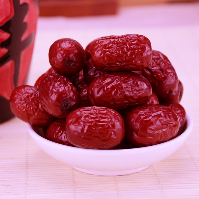 Self-produced Xinjiang special production of red dates in Xinjiang grey date Xinjiang grey date red date special grade Jooqiang grey date zero food 1000g