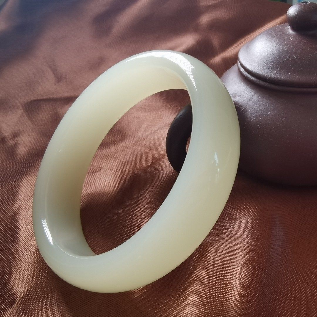 Hetian jade bracelet Blue and white jade bracelet Kunlun white jade bracelet Wangfu thick sheep fat jade bracelet Xinjiang jade bracelet