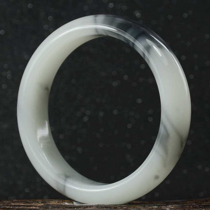 And Tian Yuqinghua ink jade mountain water floating flower jade bracelet