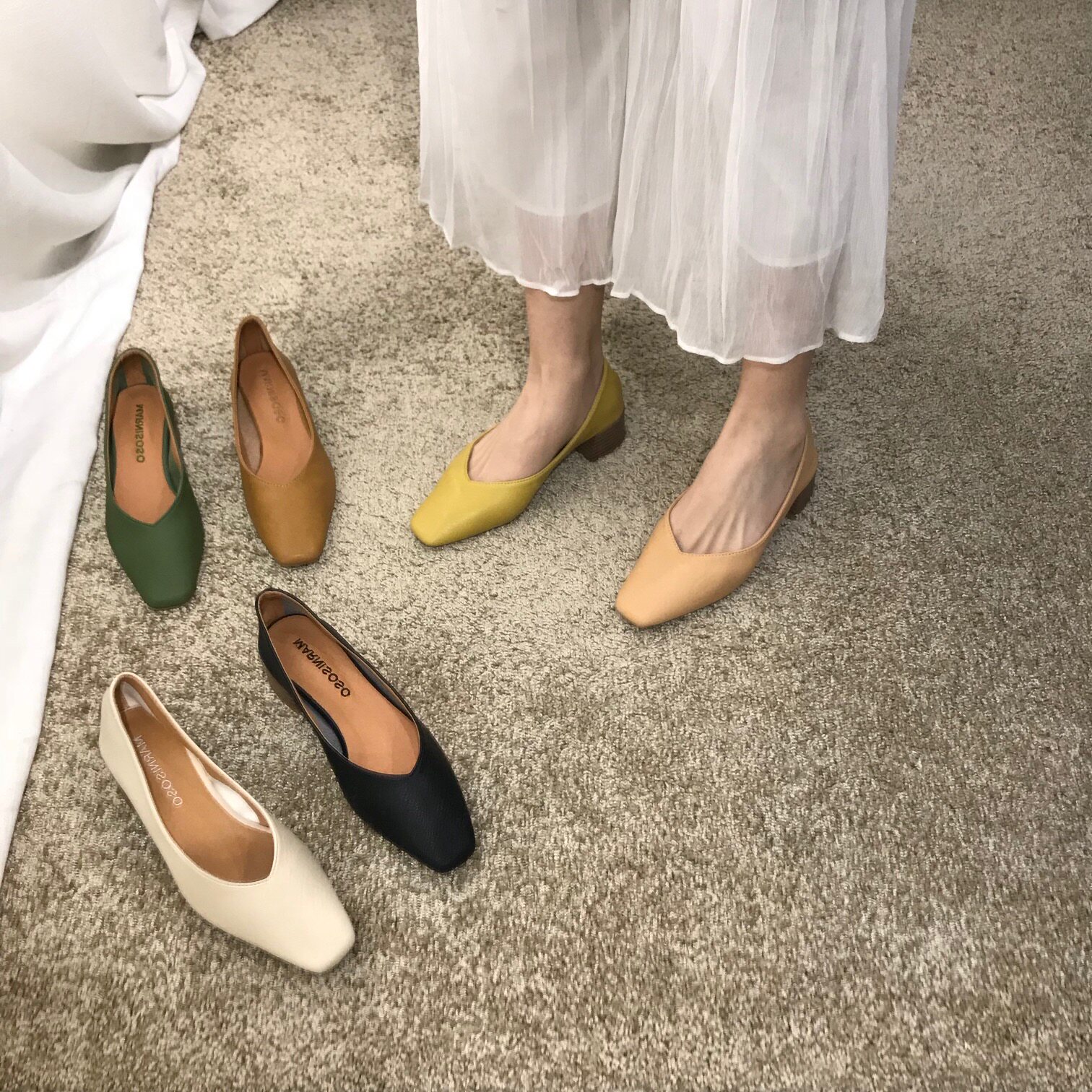 French mid-heel single shoes women's shoes 2022 new boat shoes autumn square toe thick heel shallow mouth black summer scoop shoes