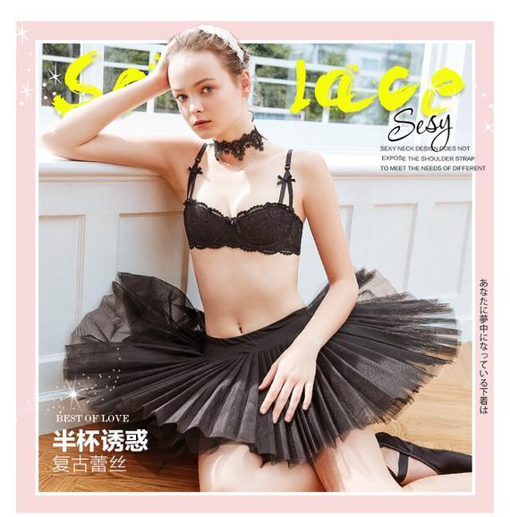 Bộ đồ lót cô gái màu đỏ gợi cảm tụ tập áo ngực nhỏ màu đen không dấu vết không có vòng thép mỏng phần ren nửa cốc áo ngực bra thể thao loại đẹp