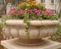 Imitation European stone flower pot natural marble landscape flower pot yellow rust stone golden hemp flower pot factory custom-made