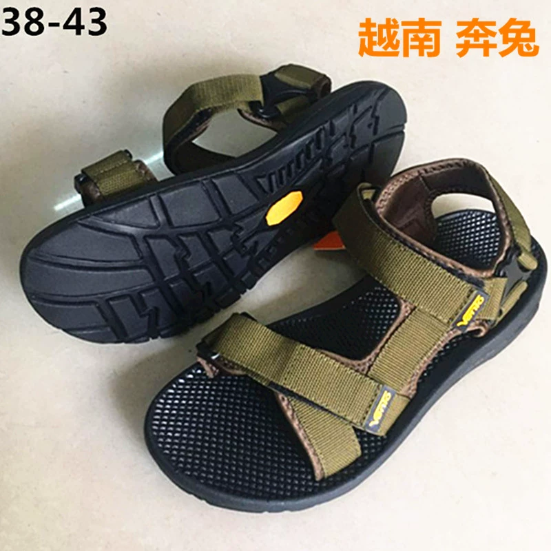 Dép nam Việt Nam Ben Rabbit Mùa hè Xu hướng Hàn Quốc Sinh viên trẻ Cá tính Mang giày nam Giày cao su - Sandal