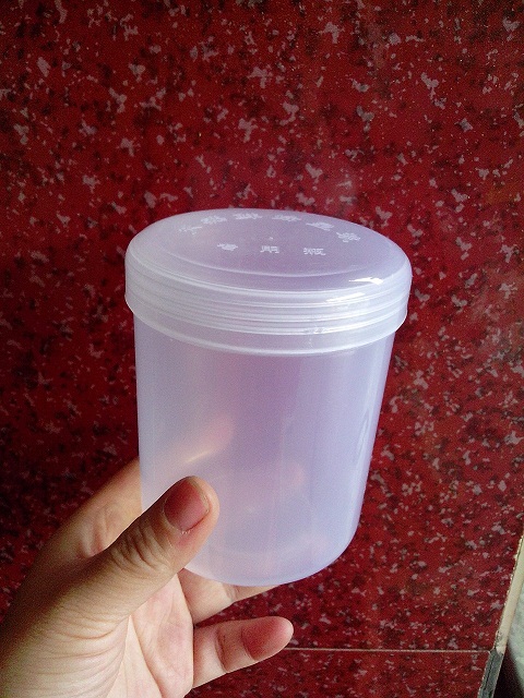 Carton (house of bees) 250g 120 pieces 500g 75 pieces Large mouth royal jelly bottle Royal jelly bottle