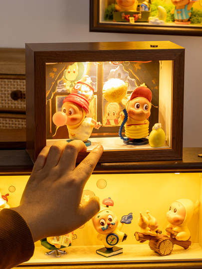 Suitable for Bubble Mart star blind box storage box hand-made three-dimensional photo frame display rack glass pull-out dust-proof frame