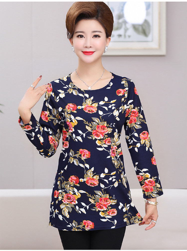 Phần mỏng mùa xuân và mùa thu mặc đáy áo phụ nữ trung niên của quần áo dài tay dài t-shirt trung niên mẹ mùa thu áo khoác áo cho mẹ