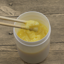 Authentic northeast black bee royal jelly high activity fresh pure royal jelly honey milk peak yellow pulp sent pure honey