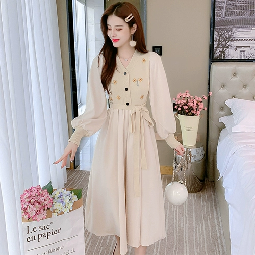 Трикотажное вельветовое осеннее демисезонное платье, коллекция 2022, городской стиль, в западном стиле