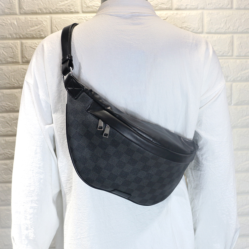 Chest bag men Korean version of the tide 2020 new plaid fashion chest bag men large capacity soft leather men leisure bag shoulder cross bag