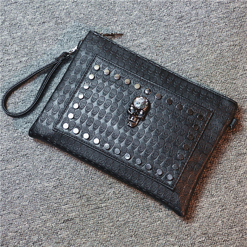 Men's handbag Han version Skull Skull Head Fashion Rivet Hand Grab Bag Trendy Hand Grip Bag Single Shoulder Inclined Satchel Girl Casual Hanging Bag