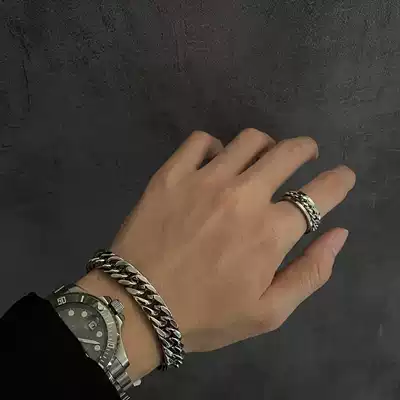 Carmen Europe and America ins Net red solid color titanium steel Cuban hand hip hop trend Wild couple simple bracelet men and women