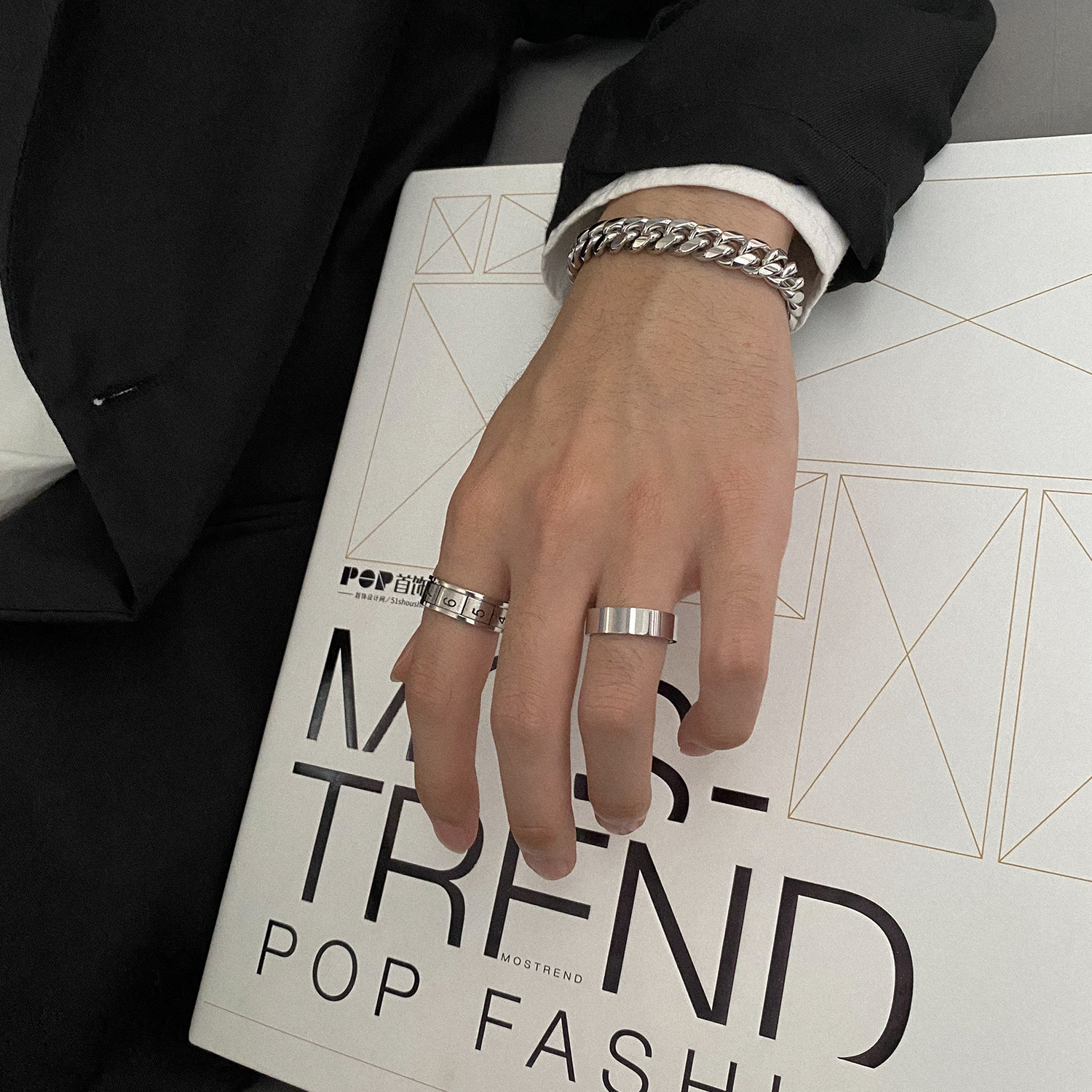 Carmen tide card creative digital turning ring hip hop personality glossy ring index finger tail ring single ring male and female