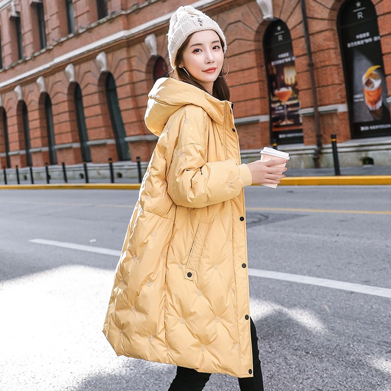 European station small balsamic wind fashion down jacket with long version high-end atmosphere big cards loose winter clothing jacket women's Chains