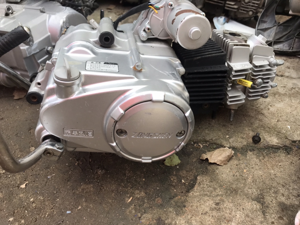 Second hand Zongshen Lifan Various brands of two-wheel locomotive bent beams