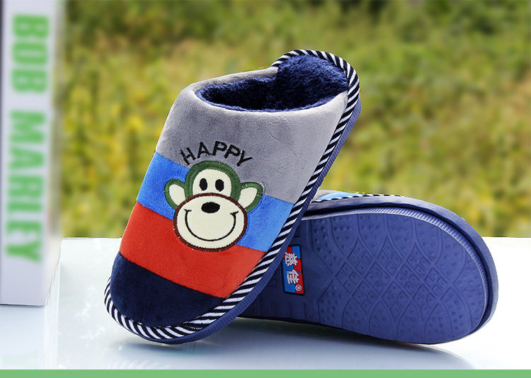 Pantoufles enfants en suède pour hiver - Ref 1006447 Image 7