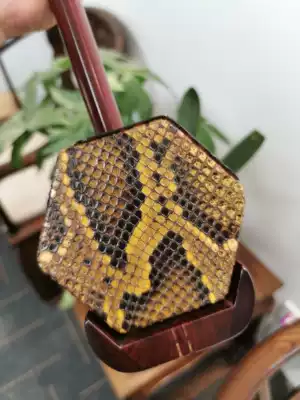 Raindrops Golden Flower Jungle Laoshan Skin Whole Hollow Hollow Indian Leaf Red Sandalwood Luxury Erhu Playing Erhu