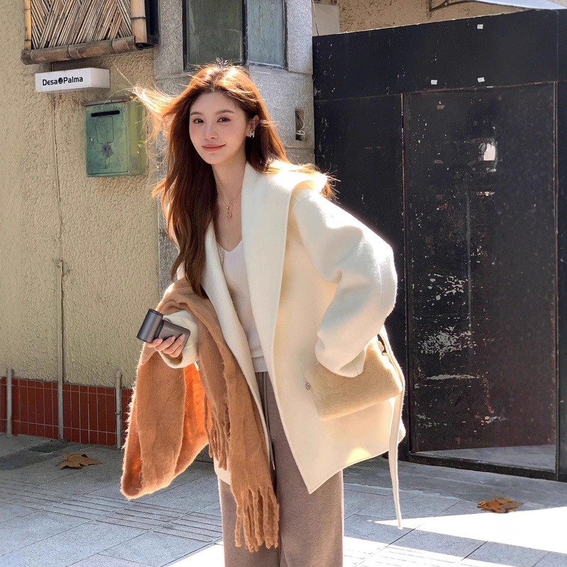 Moonlight Thousand Gold Short Wool Double-Sided Coat 2026 Lazy Style Hooded Cardigan Minimalist Cape Coat Moonlight Thousand Gold Short Wool Double-Sided Coat 2026 Lazy Style Hooded Cardigan Minimalist Cape Coat