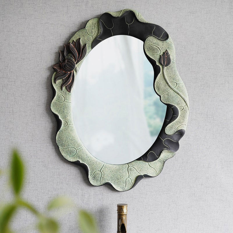 New Chinese art personality bathroom decoration wall hanging powder room retro round creative makeup makeup lotus mirror