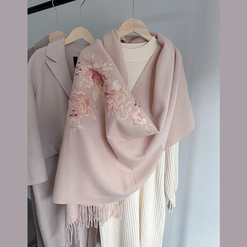 Mother's Day Gift Pure Wool Scarf Light Cherry Blossom Birthday Gift for Mom and Mother-In-Law Gift Box Packaging