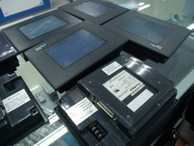 PROFACE Ploffiths Touch Screen GP37W2-BG41-24V