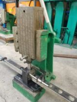 Iron pipe Aluminum pipe Stainless steel pipe Manual punching machine High-end manual punching machine Anti-theft net manual punching machine