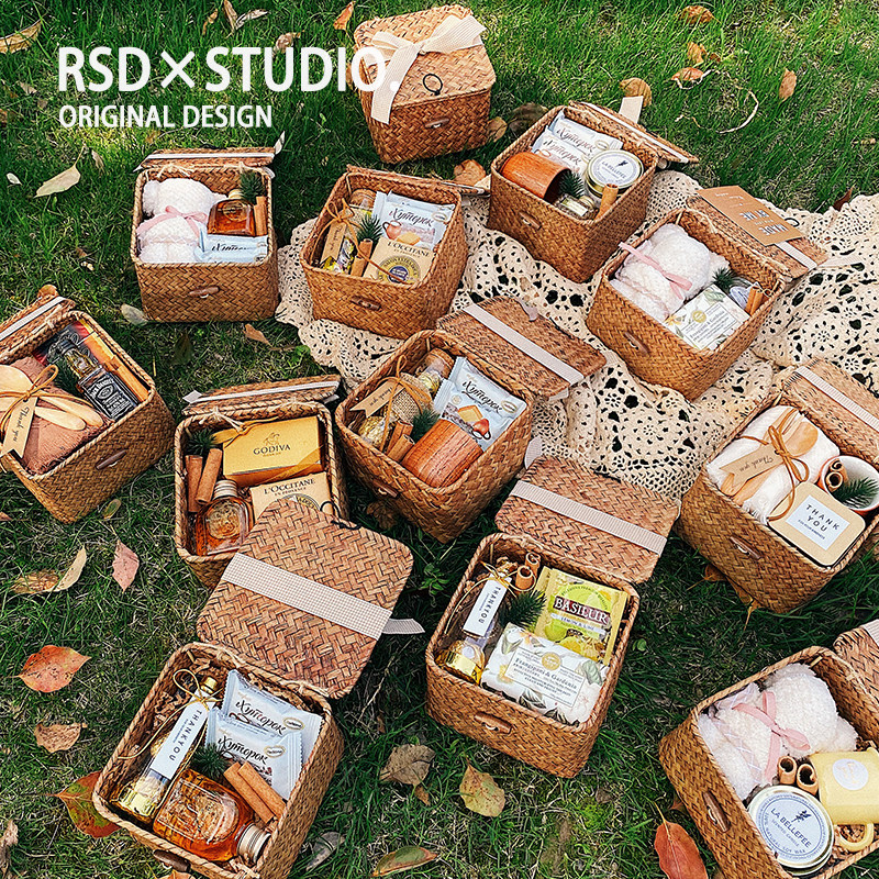 Oshudan Soap Honey Companion Bridesmaid Bridesmaid's Upscale Kit Sensual Wedding back to Lilly's Christmas gift box empty