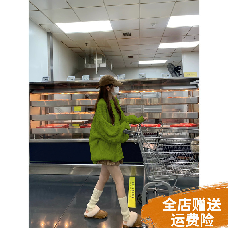 Plus-Size Lazy Style Thick Round-Neck Loose Green Cable Knit Sweater for Female Students, Versatile for Autumn and Winter Outerwear