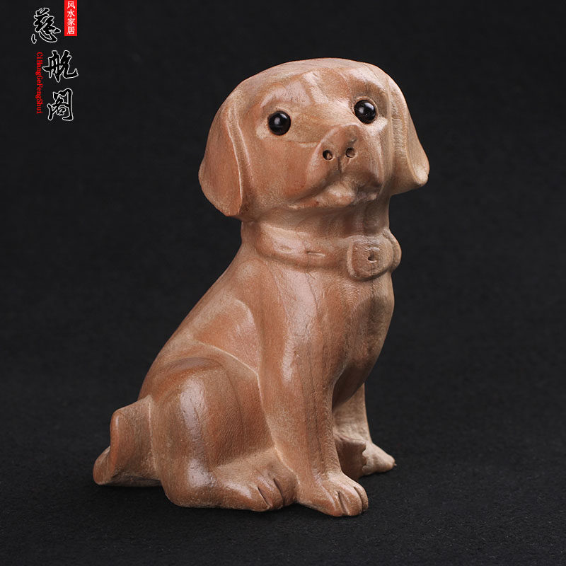 Peach wood dog ornaments Wooden zodiac dog handle pieces Feng Shui wood carving dog mascot car ornaments without paint
