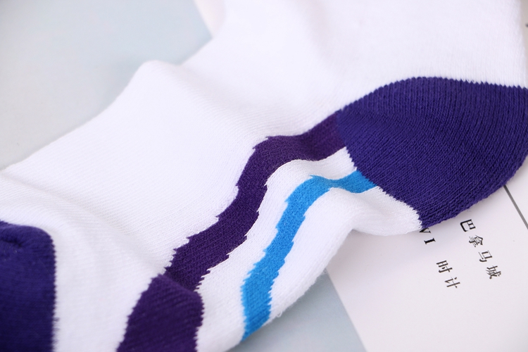 Con lăn trượt băng vớ trẻ em nam giới và phụ nữ trơn ice socks mồ hôi khăn dưới mùa hè dài thể thao ngoài trời vớ bóng rổ vớ noel