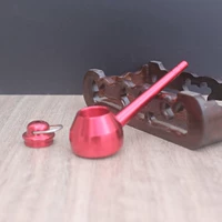 Красный металлический заварочный чайник