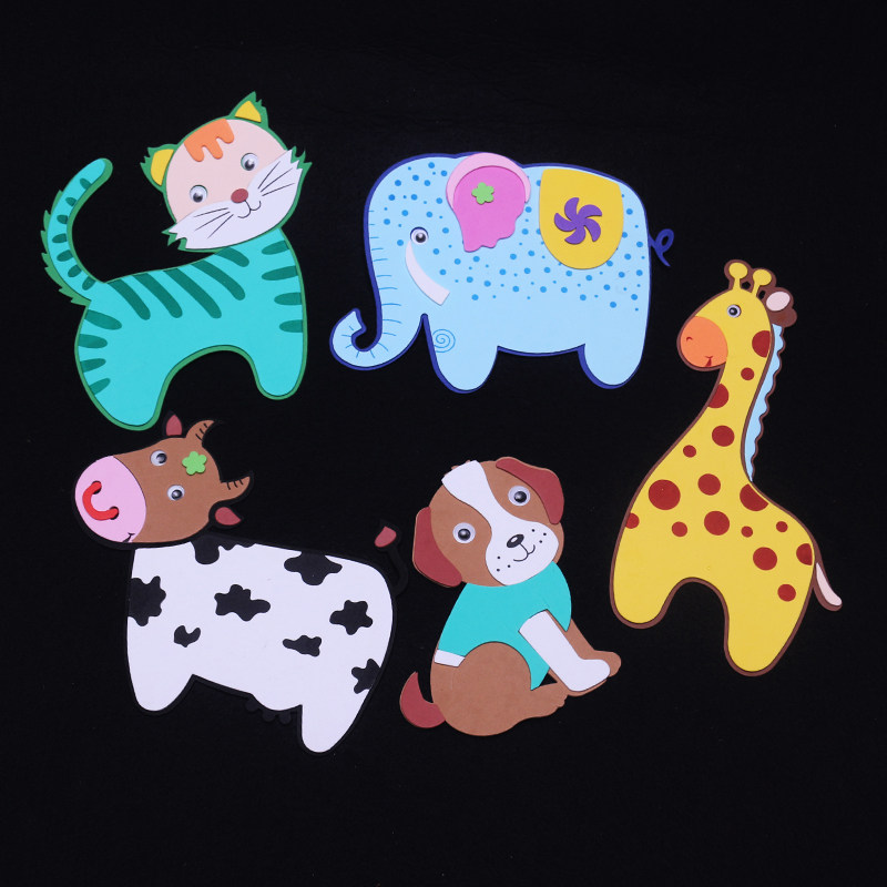 Kindergarten ring elementary school classroom blackboard wall wall stereo 3D cartoon animal elephant interior and outdoor decoration