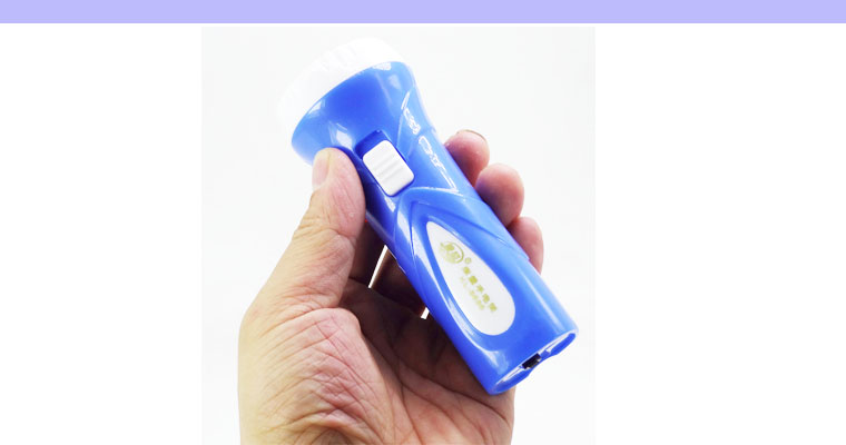 LED chói mini đèn pin searchlight chói tầm xa nhà chiếu sáng ngoài trời khẩn cấp bên ánh sáng có thể sạc lại đèn pin comet
