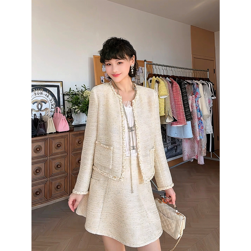 Mr Jiujiu Perfume Set_Golden Bean Sequins Interwoven/Black Color Silk Light Sheer Tweed Handmade Beaded Edge Fragrance Style Jacket Short Skirt