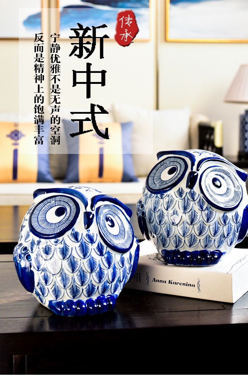 New Chinese style classical creative furnishing articles owl sitting room of TV ark, wine porch of blue and white porcelain household soft adornment