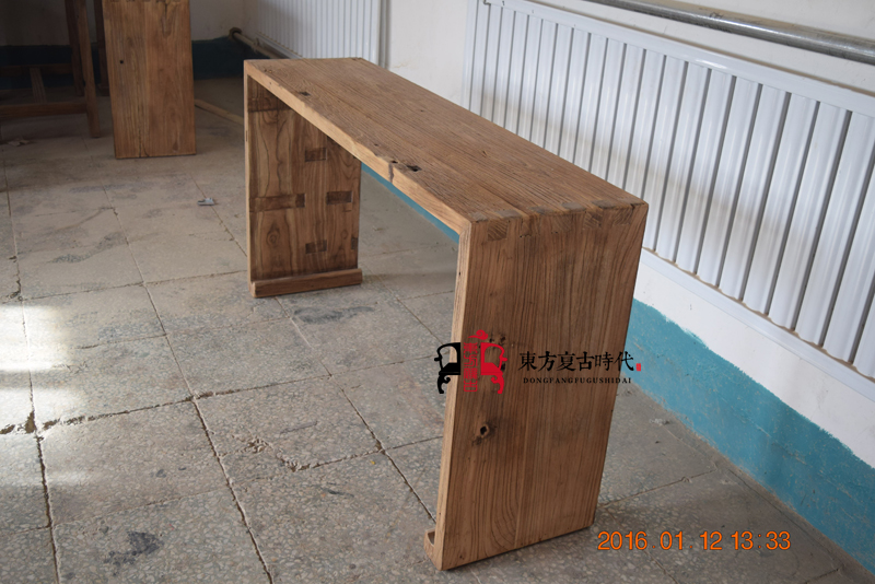 Nội thất bảng điều khiển cũ, thanh cửa, trường hợp bạch đàn, bàn bạch đàn phong hóa, phong cách retro Trung Quốc - Bàn / Bàn giá bàn thờ