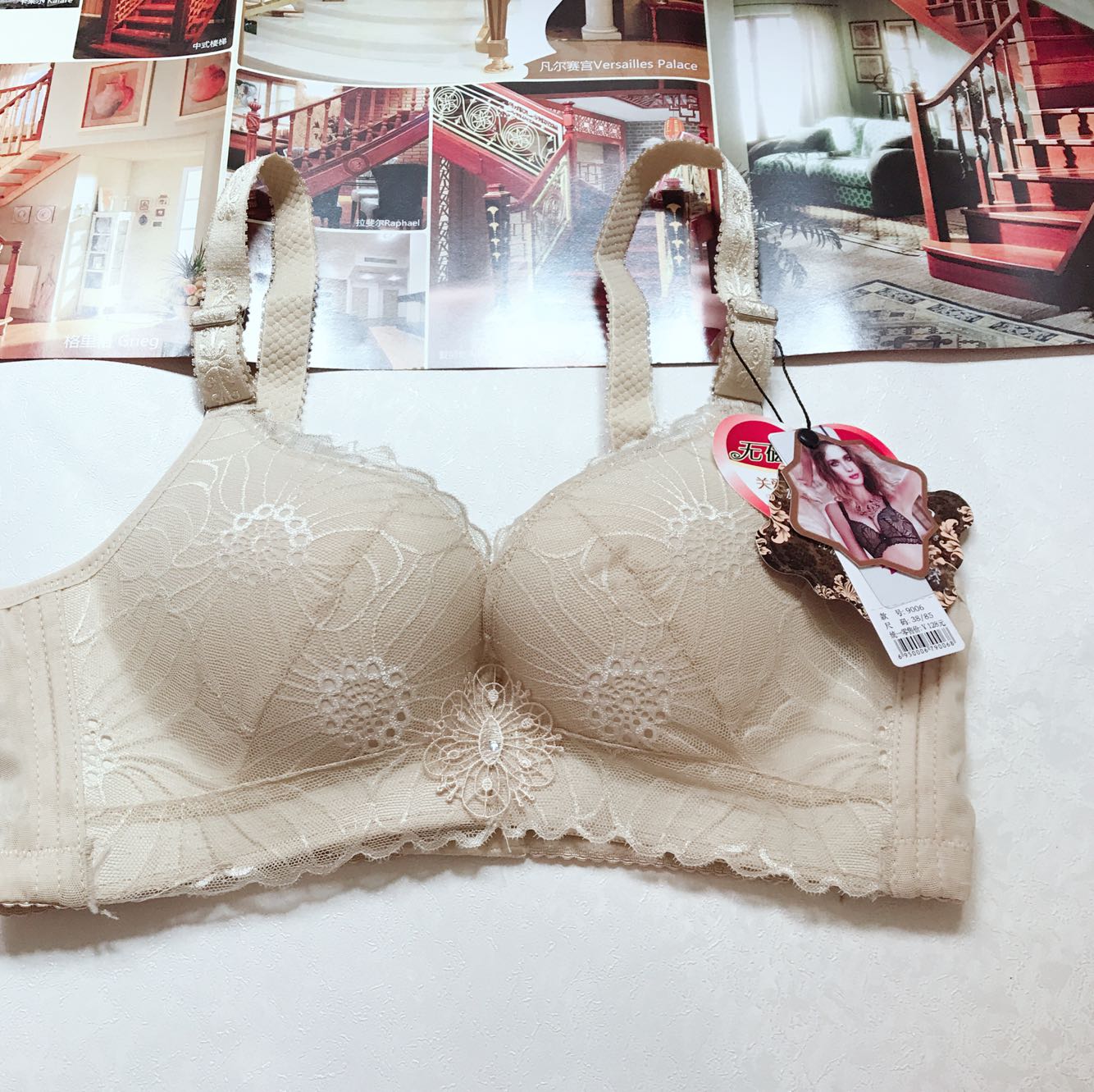 Bông cương cứng 3D không có viền áo ngực b cup 4 ngực với áo ngực mỏng Thoải mái không ràng buộc đồ lót giá rẻ bán buôn áo kiểu nữ đẹp 2021
