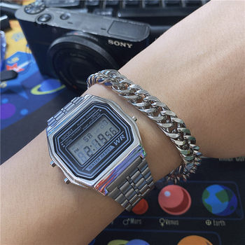 Watch with a Korean and Japanese Trendy Style, Versatile Punk Style, Square Rectangular Dial, Same Style as Student Watches, Gift for Boyfriend's Birthday, for Women