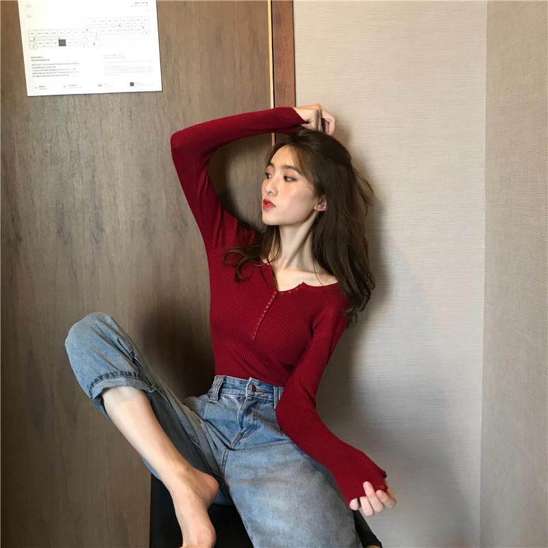 Fall Beat Undershirt Design Sensation Woman in Korean version 100 lap V collar tight fit short length sleeves T-shirt needlework