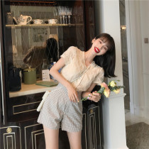 Moowuu Mo. Hong Kong flavor temperament V-collar lace short-sleeved shirt high waist plaid shorts set women