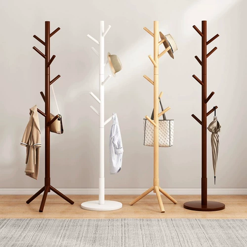 Простая вешалка из натурального дерева для домашнего использования