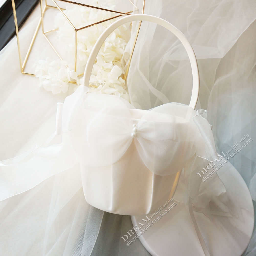 Western-style wedding supplies props creative wedding bridesmaid pink handbag children's small flower basket flower child sprinkle petal basket