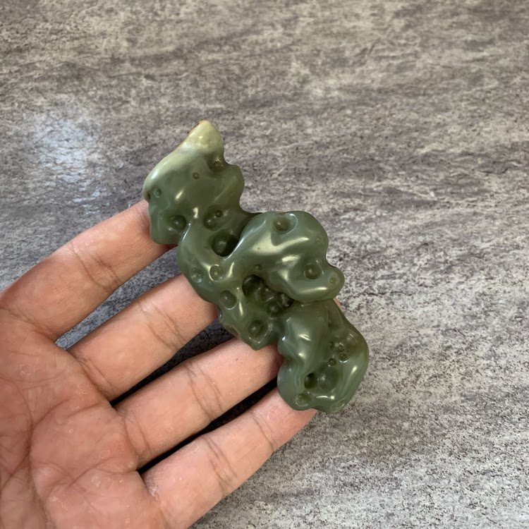 Natural River Grinding Jade Analysis Wood Green Smart Sculpture Taihu Stone Handlebar Piece Hand Play Stone Northeast Seed Overdraft Stone and Tian jade