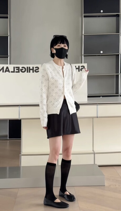 Yanxijia Shigelan Women's Clothing 26 Spring/Summer Collection 26002 Fashionable Versatile Off-White Hollow Knit Cardigan with Round Neck