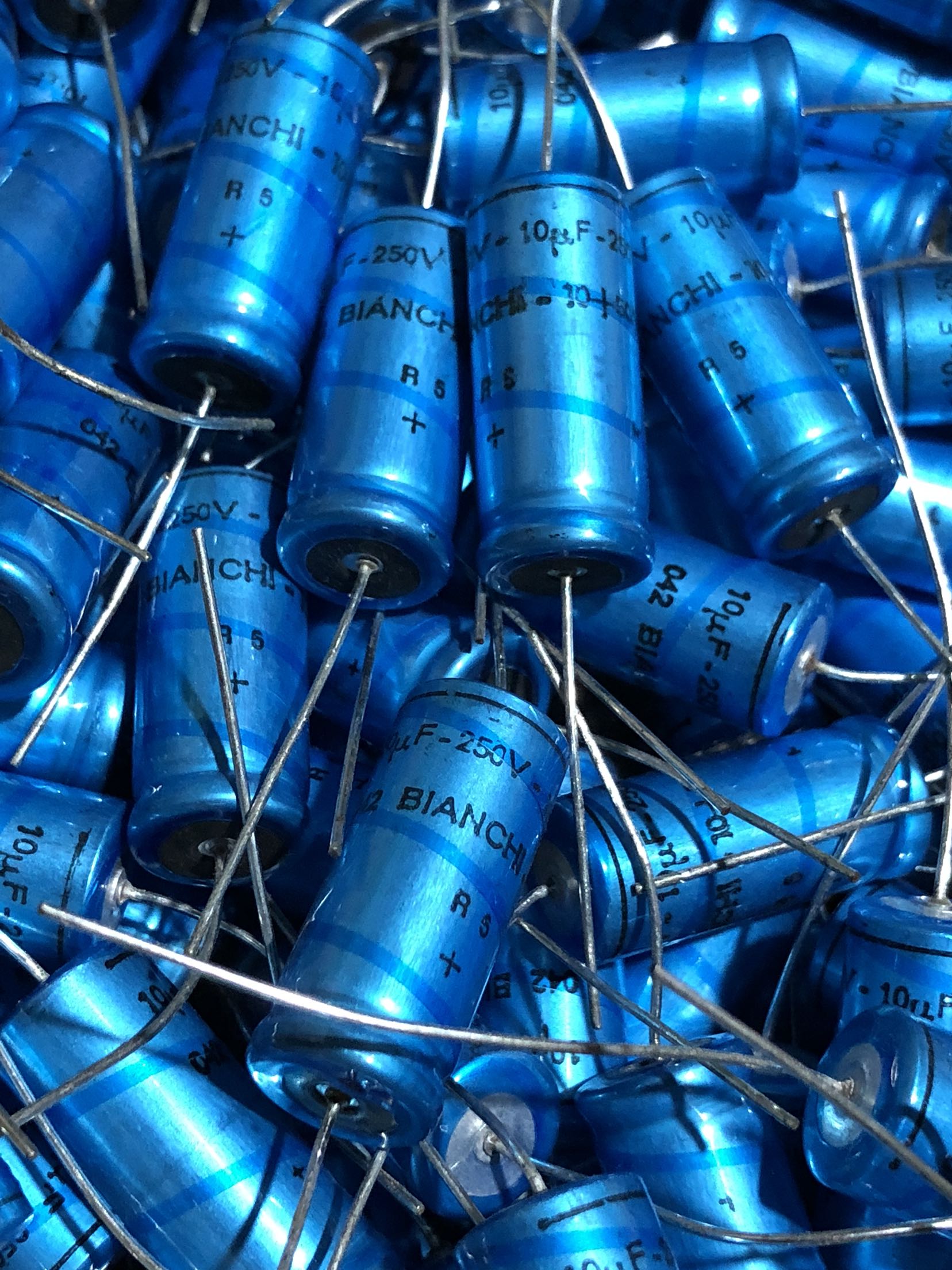 Antique Dutch BIANCHI Philips 250V10UF AXIAL FEVER FILTER ALUMINUM ELECTROLYTIC capacitor